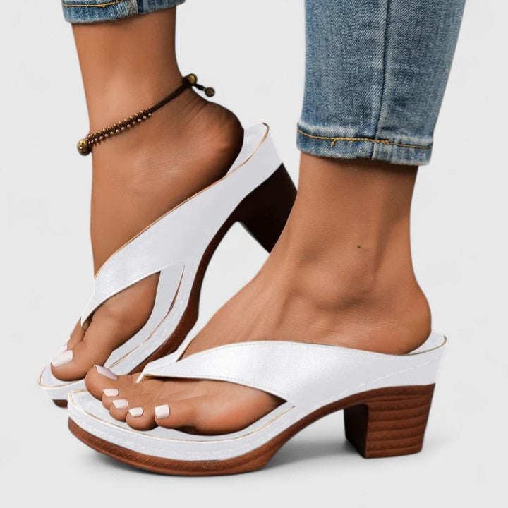 Damskie Klapki Remi na Słupku i Platformie | Elegancki Pasek V | Stabilny Obcas | Letnie Klapki Slip-On